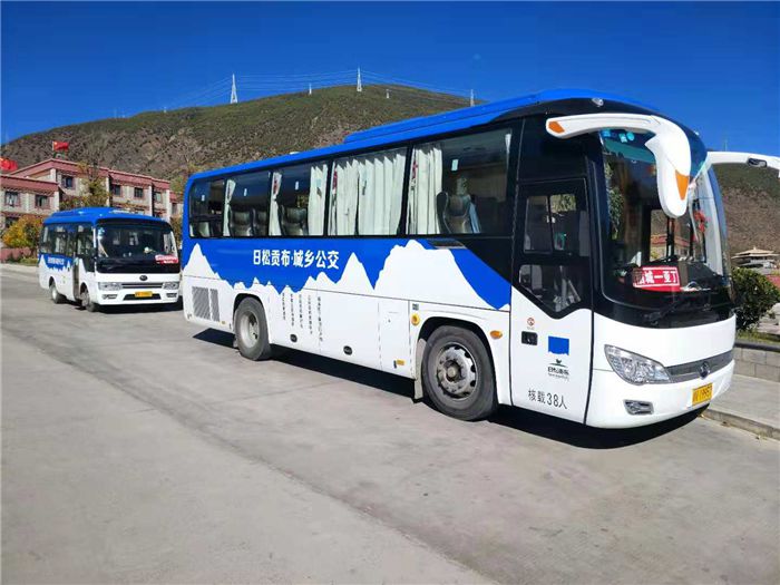 稻城亚丁39座旅游公交车